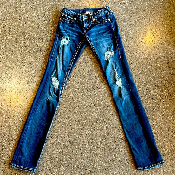True Religion size 24 skinny jeans. - Picture 3 of 4
